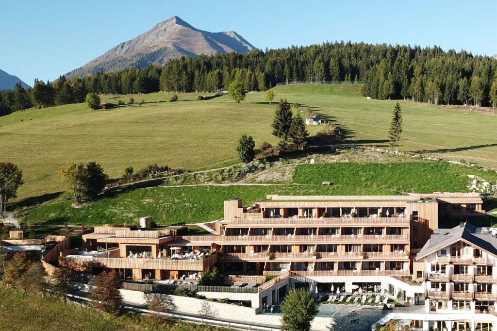Tratterhof Mountain Sky Hotel